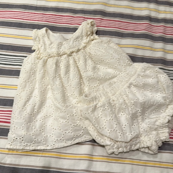 Tea collection, eyelet top, and matching bloomer size 12-18 - Picture 1 of 3